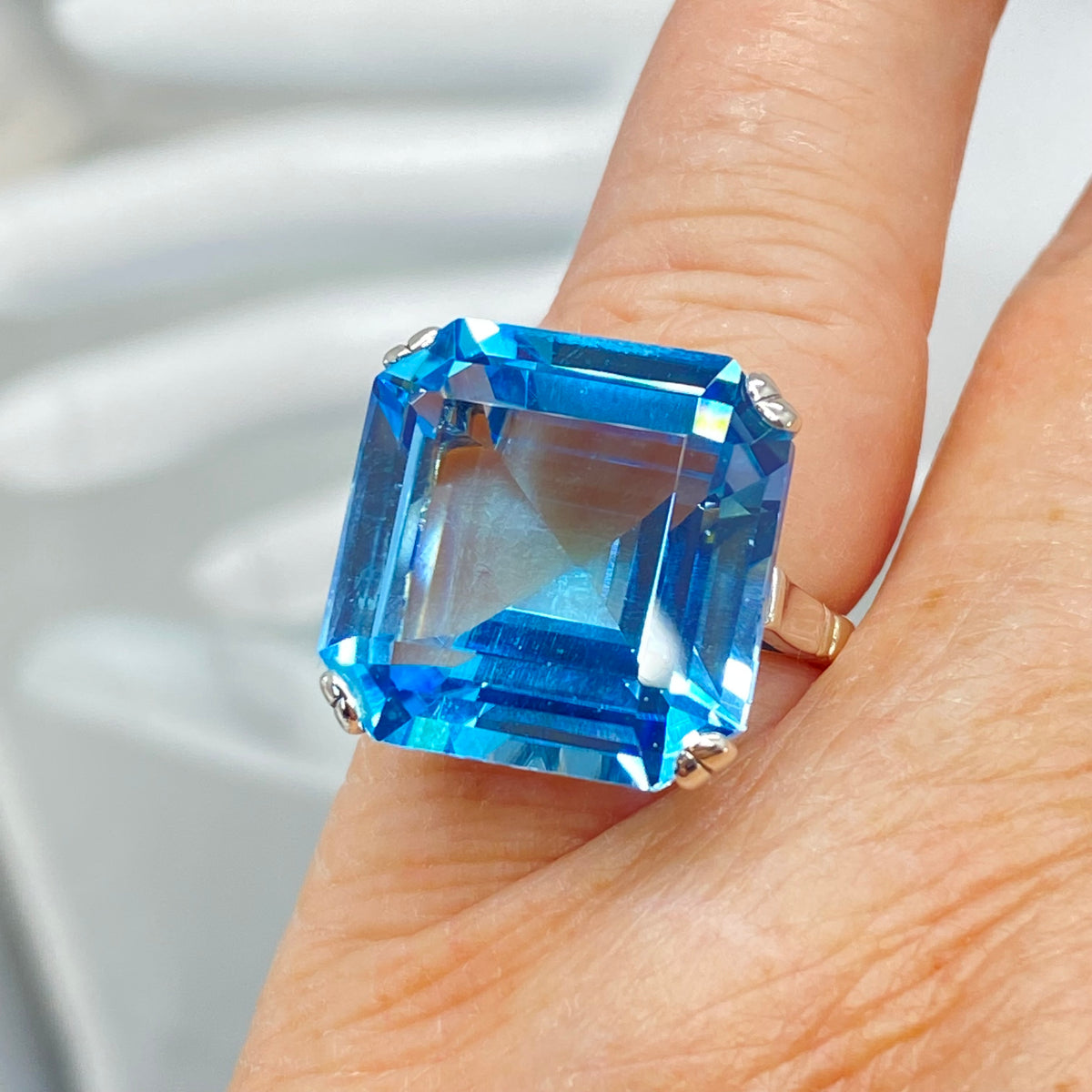 Topaz Mountain Gemhub Friendship Day Designer Light Blue Topaz