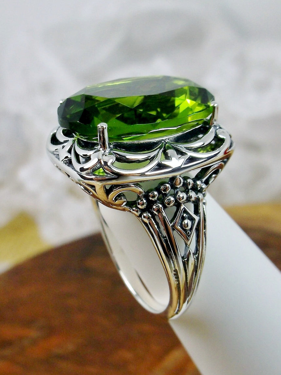 Vintage Handmade Genuine Green Peridot Filigree Setting 925 Sterling outlet Silver Gothic Ring