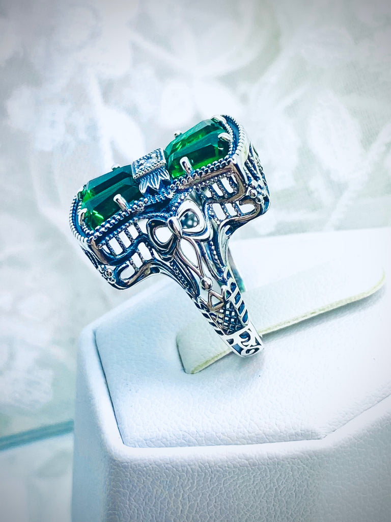 Green Emerald Ring, 925 Sterling Silver, Bow & Baguettes, Sterling Silver Filigree, Vintage Jewelry, Versailles Design, Silver Embrace Jewelry, D595