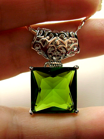 Green Peridot Pendant Necklace, Square Cut Orange Gem, Sterling Silver Filigree, Art Deco Jewelry, Vintage Jewelry, Silver Embrace Jewelry, P45