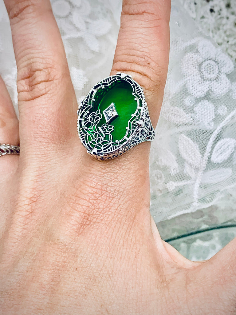 Green Stained Glass Oval Ring, Sterling silver filigree, White CZ Inset or Moissanite Inset, Vintage jewelry, Silver Embrace Jewelry, D594