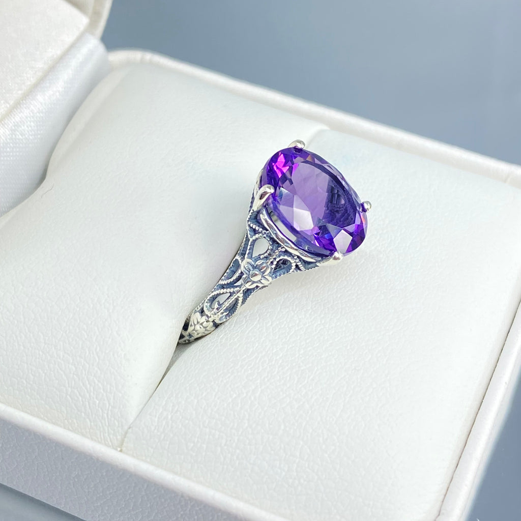 Natural Purple Amethyst Ring, Medieval Floral Sterling silver Filigree, Oval Gem, Vintage Sterling silver jewelry, D173 Silver Embrace Jewelry