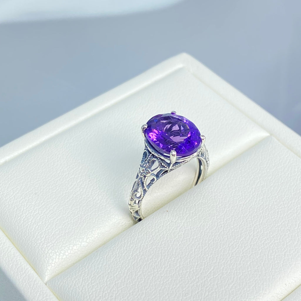 Natural Purple Amethyst Ring, Medieval Floral Sterling silver Filigree, Oval Gem, Vintage Sterling silver jewelry, D173 Silver Embrace Jewelry