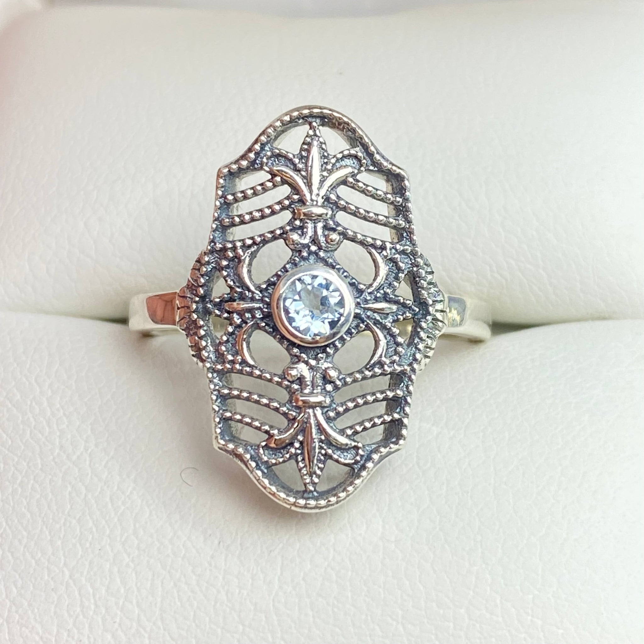 Size 7 Rings – Silver Embrace