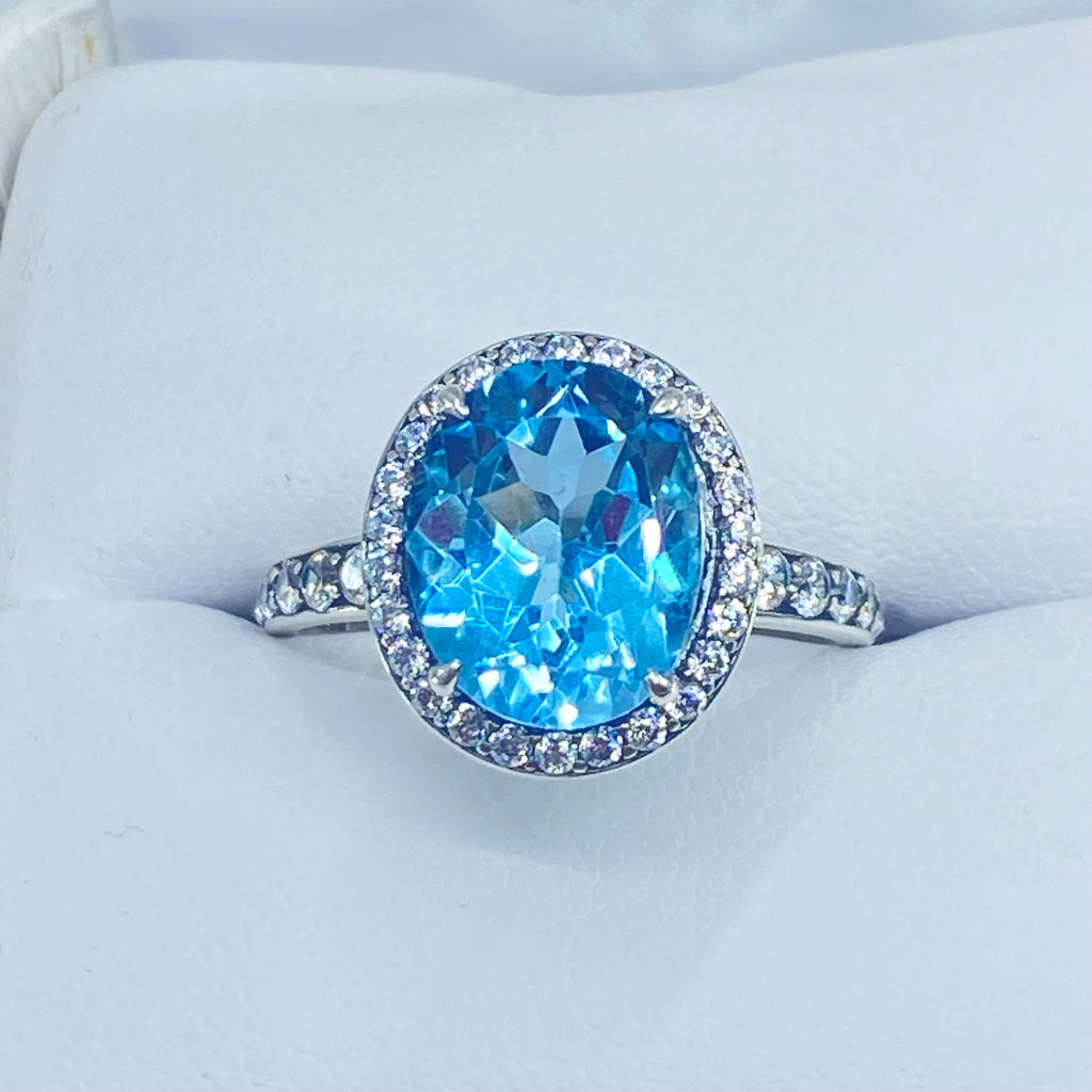 Natural Blue Topaz Ring with white CZ gems surrounding the central blue gemstone, Sky Blue Natural Topaz Ring, Sterling Silver Filigree, Halo Design, Silver Embrace Jewelry, Art Deco Jewelry, D228