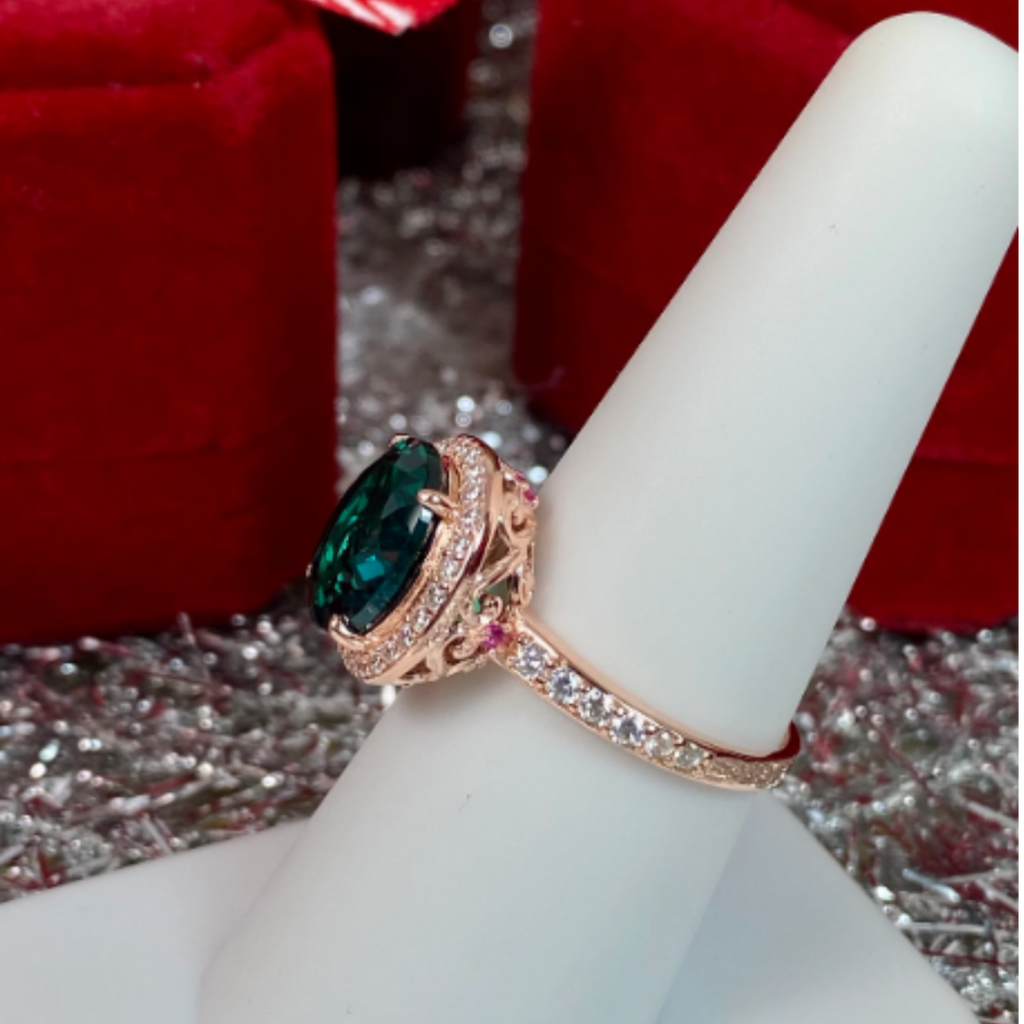 Emerald Green gem ring surrounded by White CZ gemstones, with White CZ gems down the side of the ring, Emerald Ring, Art Deco Sterling silver Filigree, D228 | Silver Embrace Jewelry