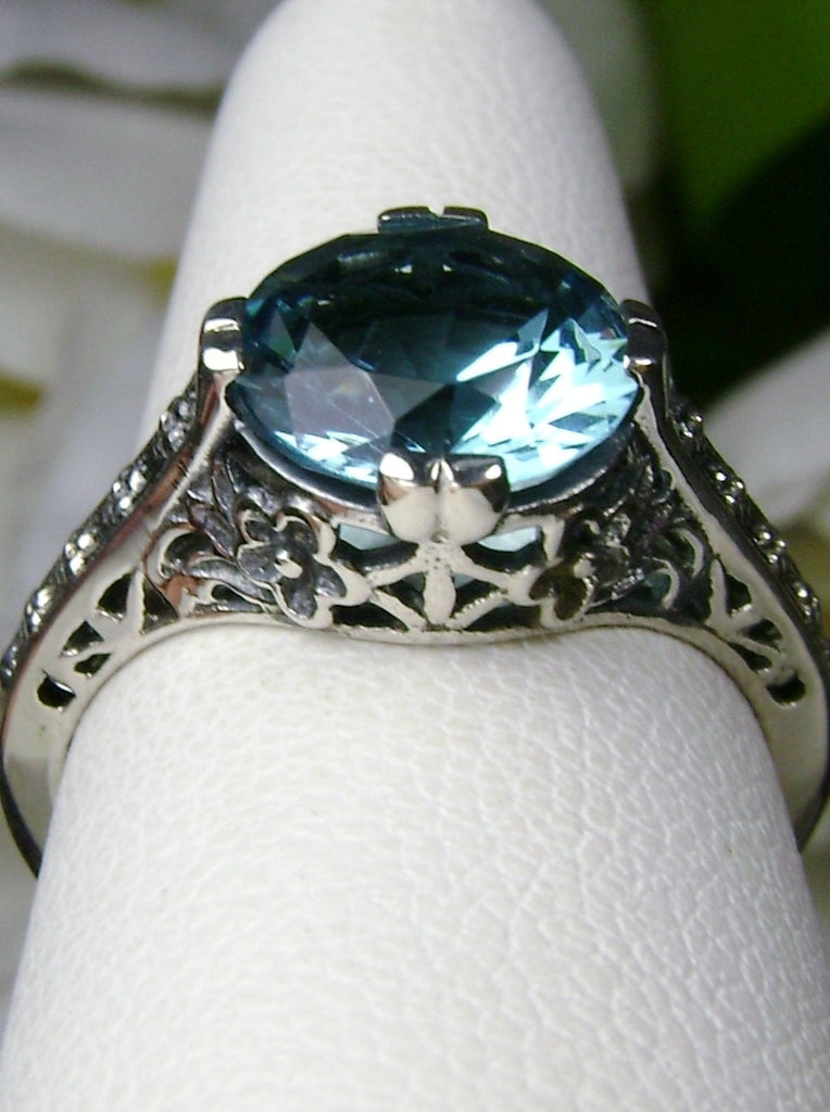 Sky blue Aquamarine Ring, Flower Ring, Round Full Cut Gem, Sterling Silver Filigree, Vintage Jewelry, Silver Embrace Jewelry, D27