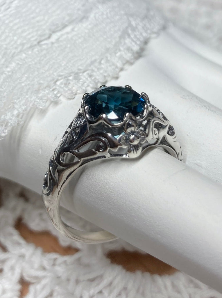 Natural London Blue Topaz Ring, Daisy style, Sterling Silver Filigree, Vintage Antique Jewelry, Silver Embrace Jewelry, D66