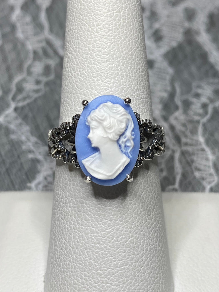 Blue Lady Cameo Ring, Vintage Jewelry, Silver Embrace Jewelry, Ace Oval design D92