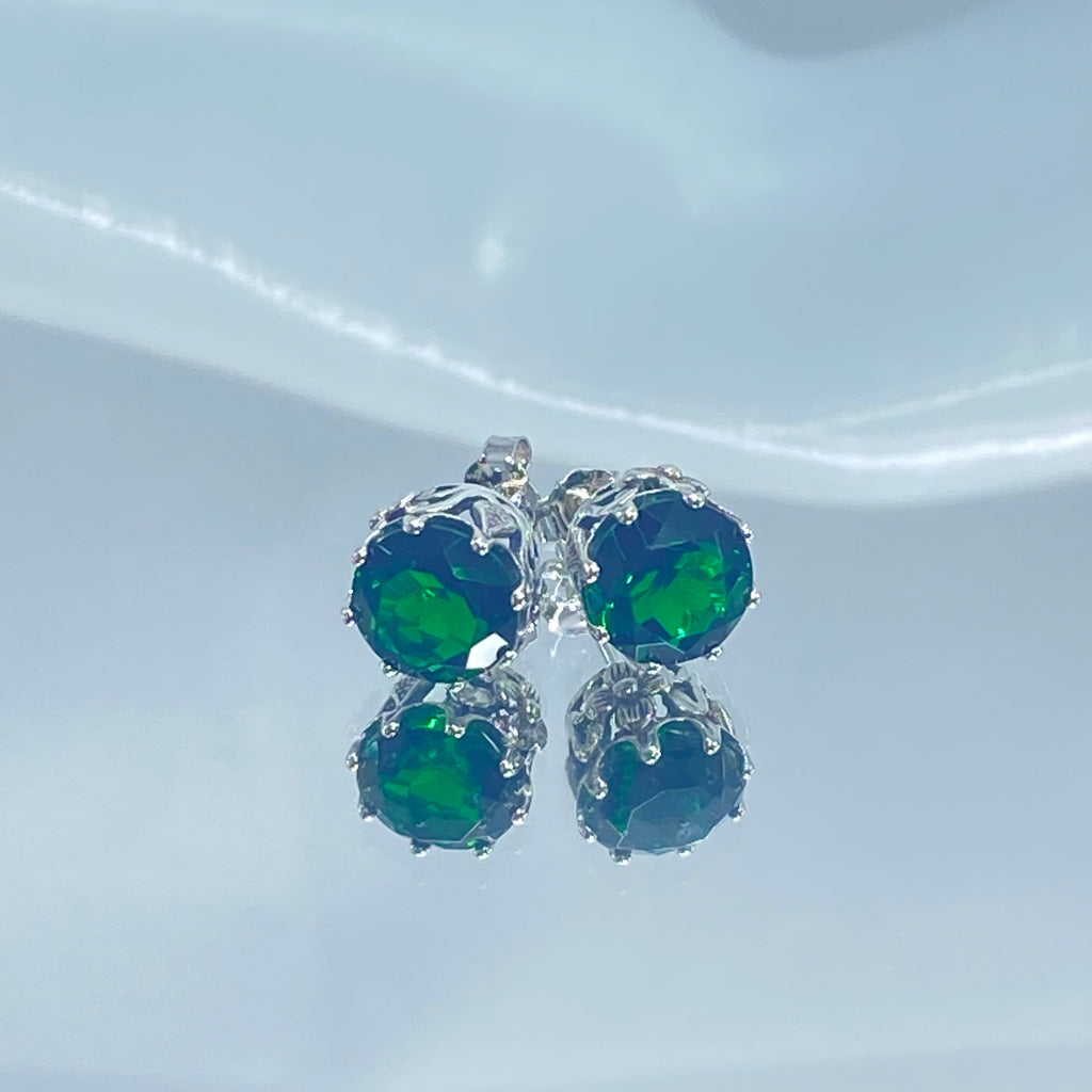 Green Emerald Earrings, Stud Earrings, Daisy earrings, Floral vintage style jewelry, post earrings, Sterling Silver Filigree, Silver Embrace Jewelry, E66