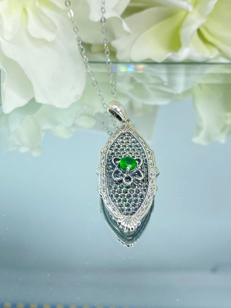 Green Emerald Flower Star Pendant, Sterling Silver Filigree, Round Gemstone, Vintage Jewelry, Silver Embrace Jewelry, P20