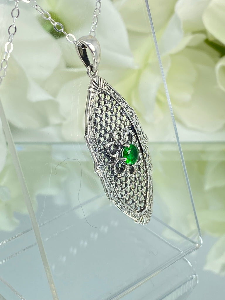 Green Emerald Flower Star Pendant, Sterling Silver Filigree, Round Gemstone, Vintage Jewelry, Silver Embrace Jewelry, P20