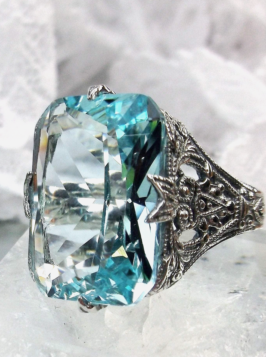 Aquamarine Ring, Vintage Jewelry #D202 – Silver Embrace