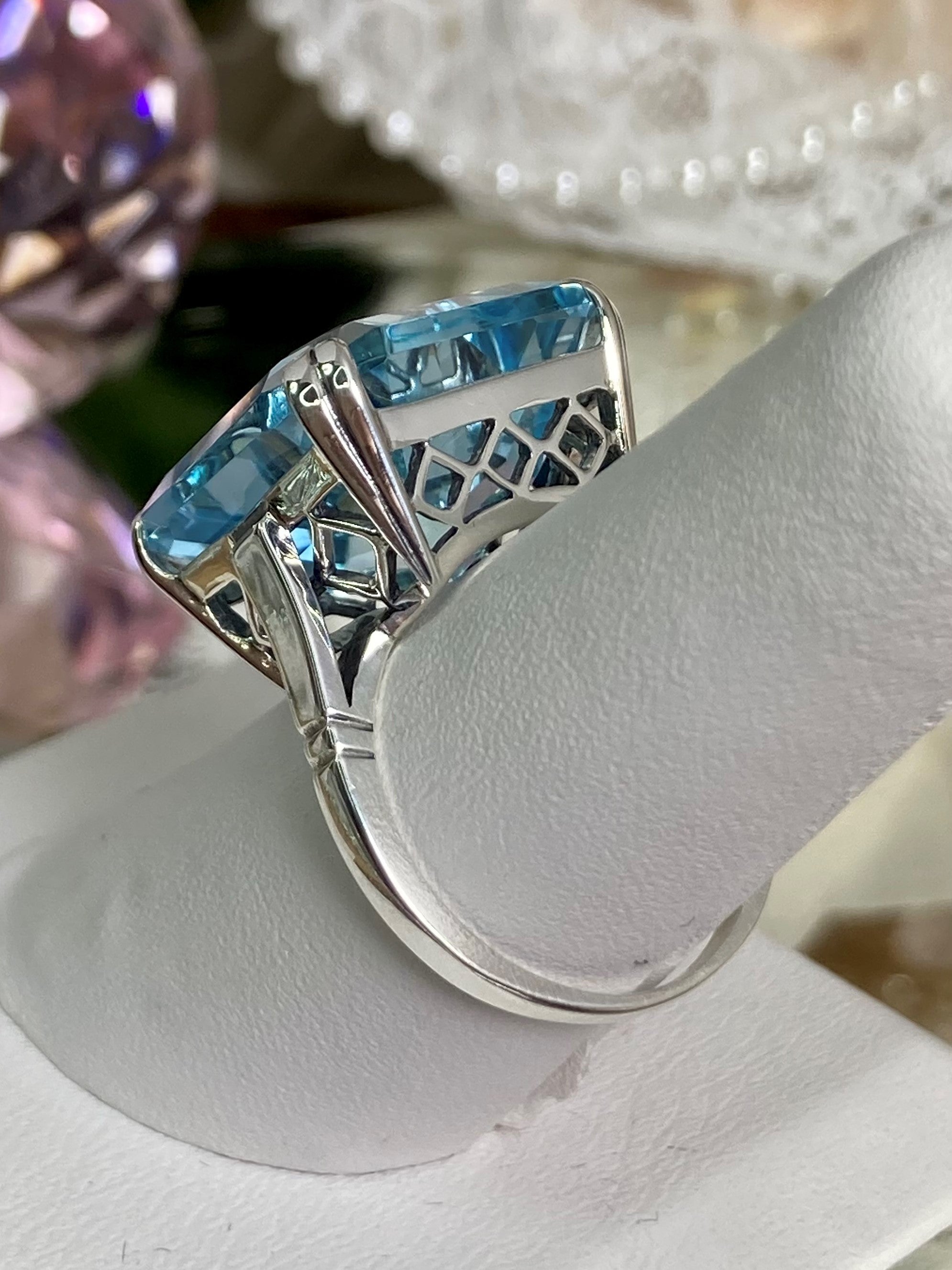 3 Carat Aquamarine and Diamond Two-Tone Ring For Sale at 1stDibs | eleganza blue  topaz ring, 3 carat aquamarine ring, eleganza diamond pave ring