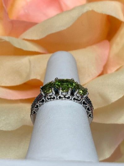 Natural Green Peridot Ring, Three Hearts, Natural Gemstone, Victorian jewelry, Vintage Ring, Silver Embrace Jewelry, D143