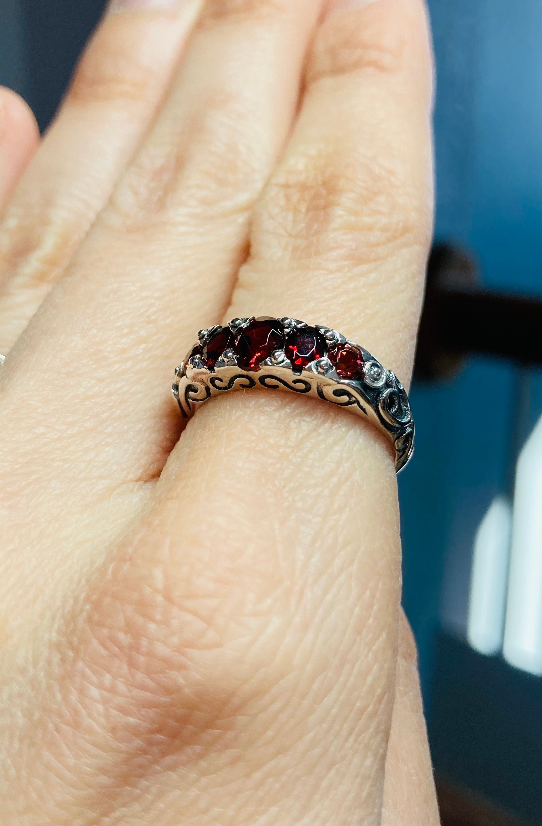 Georgian on sale garnet ring