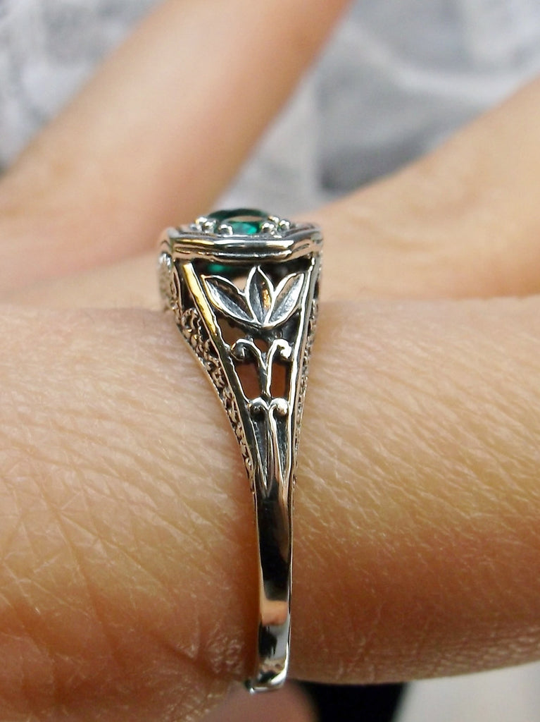 Natural Green Emerald Ring, Sterling Silver Filigree, 3 stone, Lily design, Vintage Jewelry, Silver Embrace Jewelry