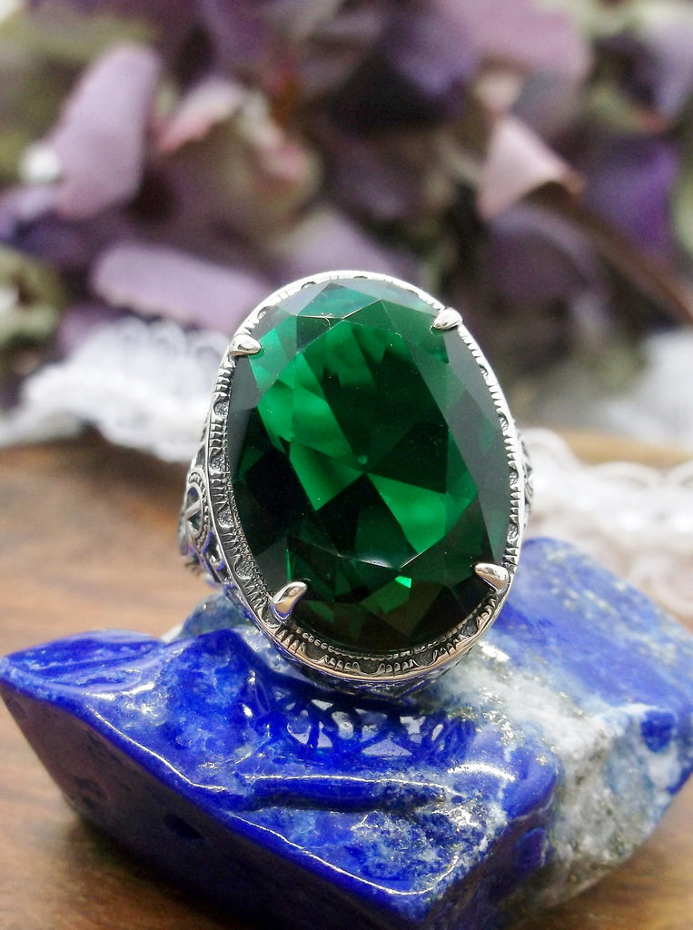 Green Emerald Ring, Art Deco Vintage Style, Vintage Jewelry, Sterling Silver Jewelry, Oval gemstone, Silver Embrace Jewelry, Persian Design D230
