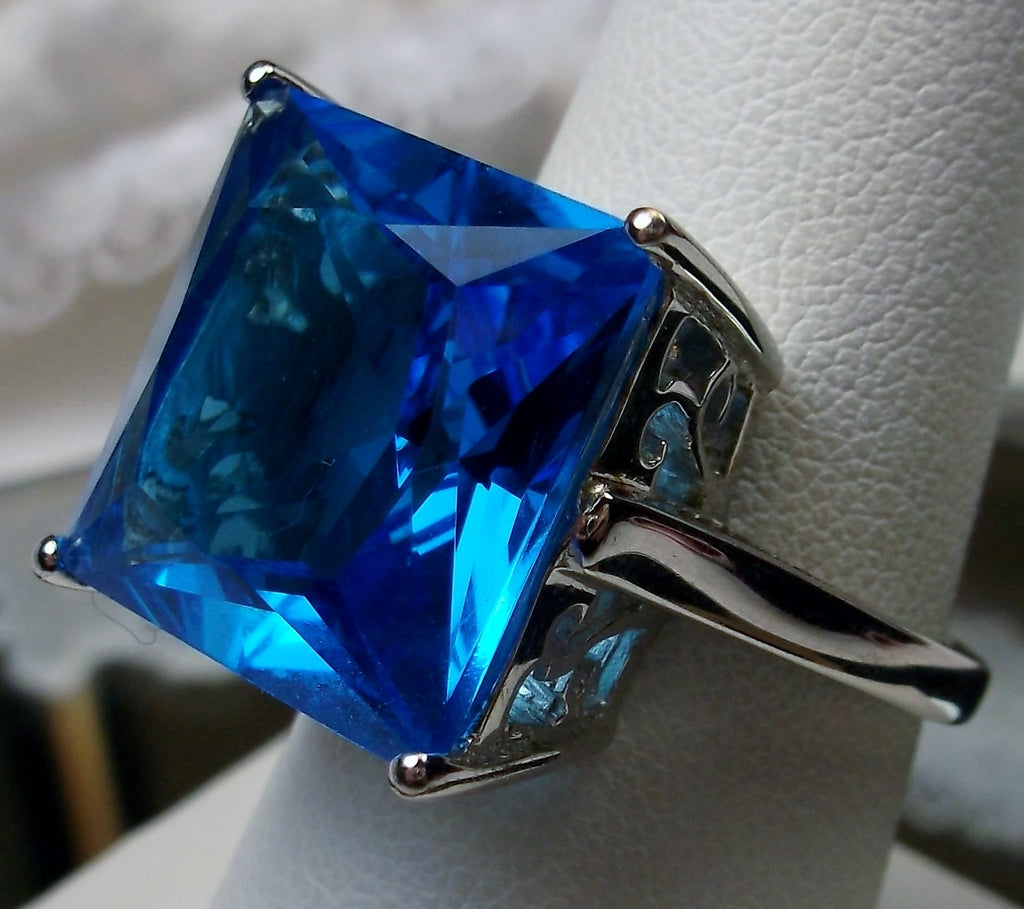 Swiss Blue Topaz Square Ring, Art Deco Ring, Big Square Gem, Vintage Sterling silver Jewelry, Silver Embrace Jewelry D45