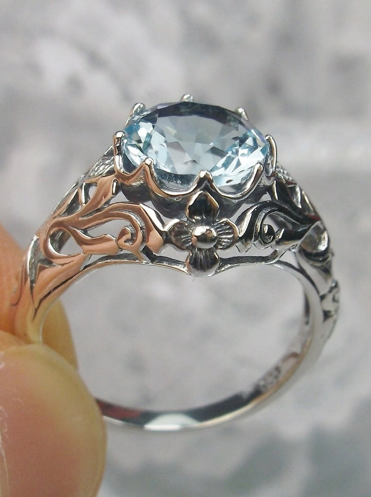 Natural Sky Blue Topaz Ring, Daisy Ring, Sterling Silver Filigree, Vintage Jewelry, Silver Embrace Jewelry, D66