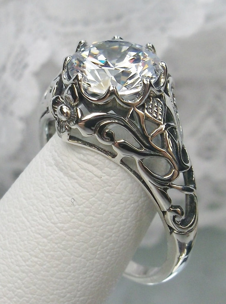 White Cubic Zirconia (CZ) Ring, Daisy Ring, Sterling Silver Filigree, Vintage Jewelry, Silver Embrace Jewelry, D66