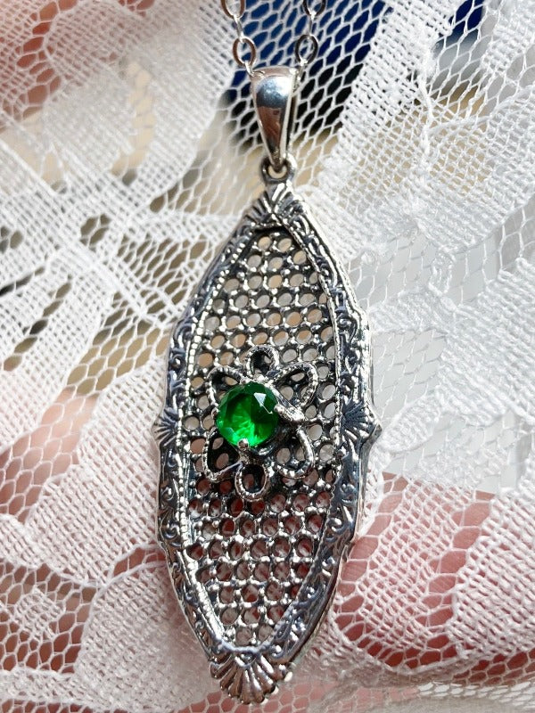 Green Emerald Flower Star Pendant, Sterling Silver Filigree, Round Gemstone, Vintage Jewelry, Silver Embrace Jewelry, P20